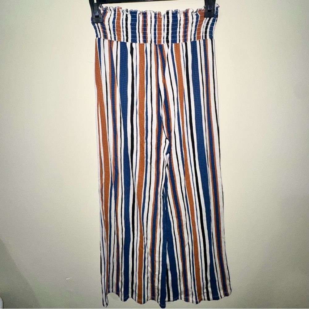 Love Tree Striped Cropped Pants in Blue/White/Tan - Picture 6 of 8